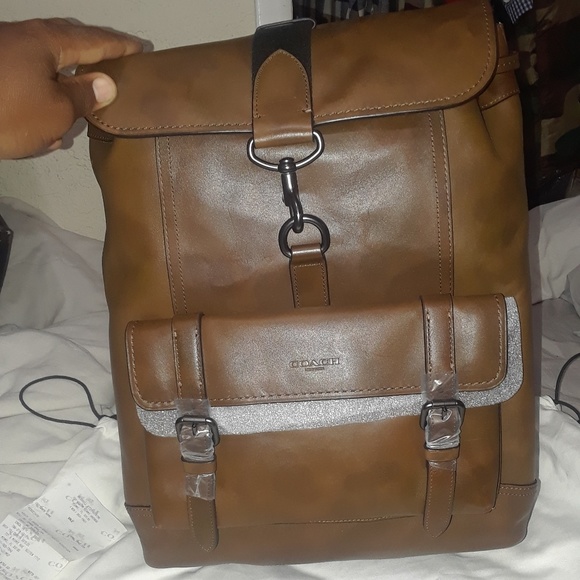 Backpack - Picture 3 of 4